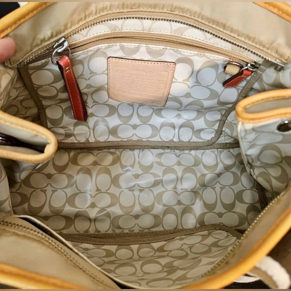 Coach Vintage Hampton Tote Handbag | Y2K Nylon & Leather | Authentic - Picture 5 of 11